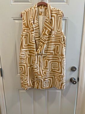 Girl and the sun dress